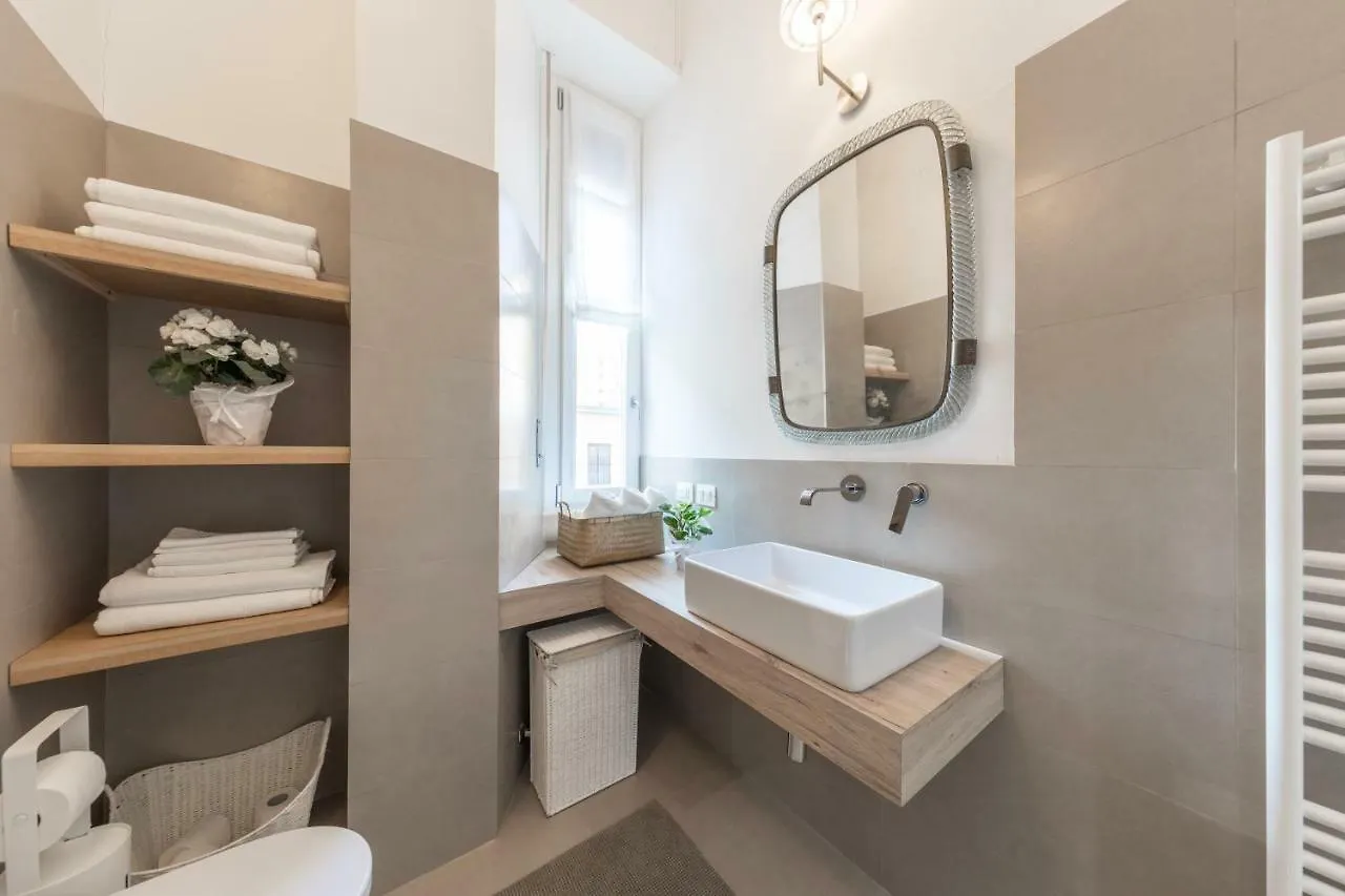 Grado 14 Apartment Milan