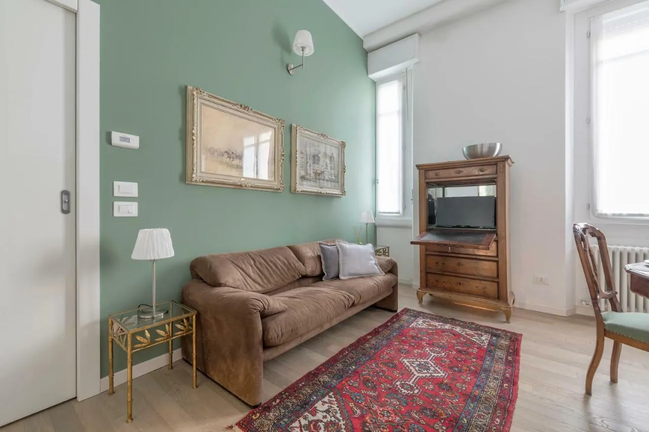 Grado 14 Apartment Milan