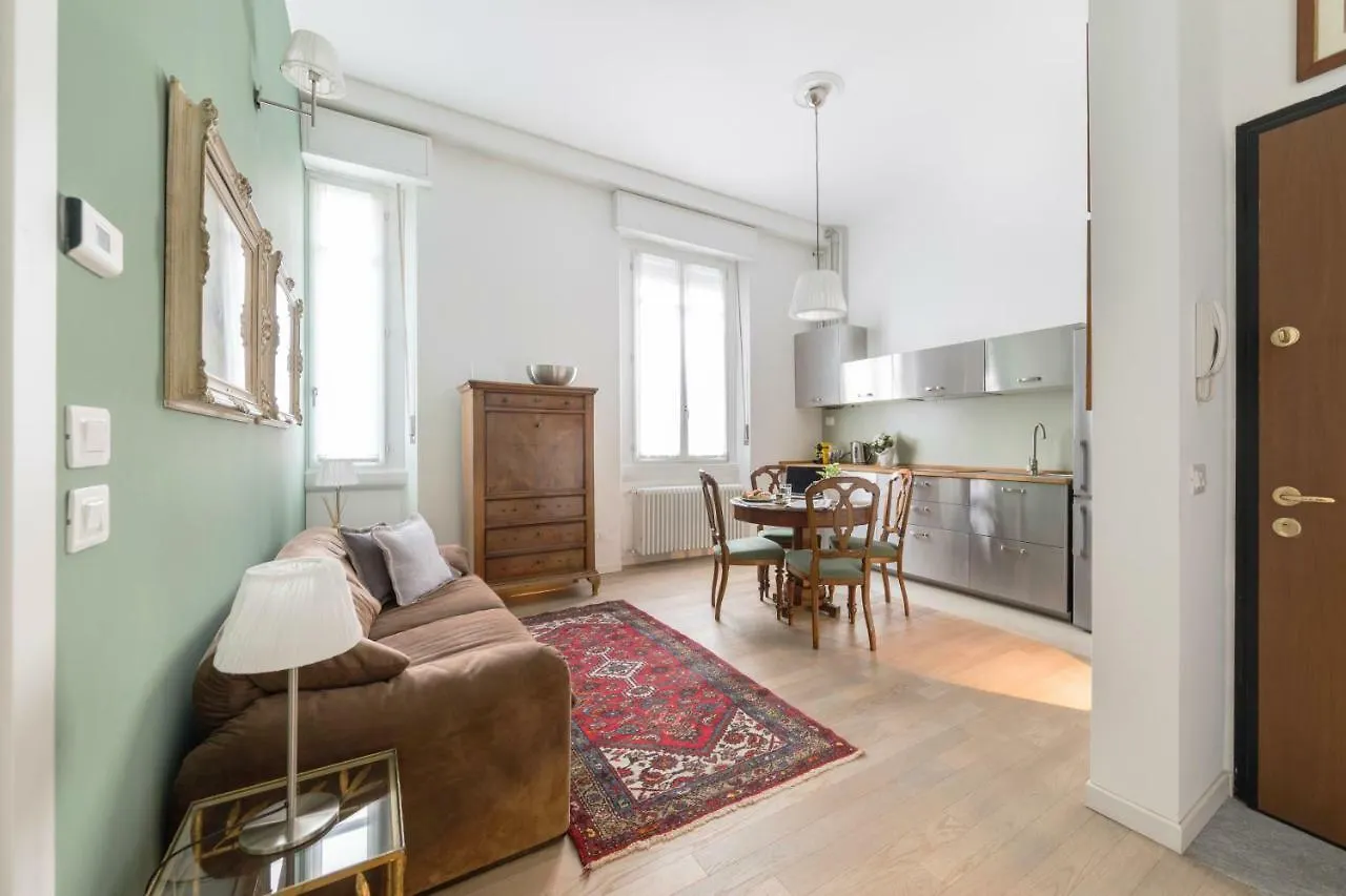 Grado 14 Apartment Milan